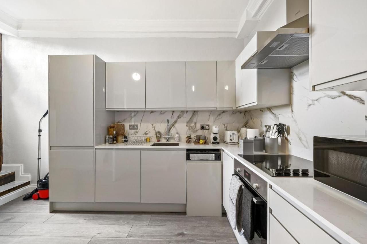 Fantastic London, Chiswick With Free Parking Londra